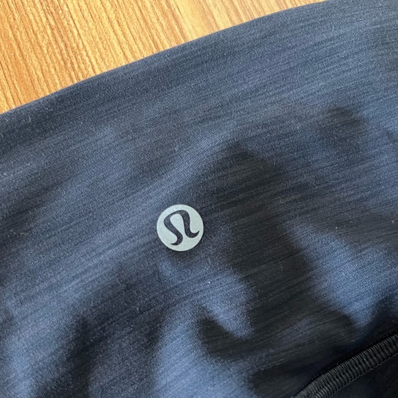 Lululemon Athletica Leggings - SIZE 2 - Picture 3 of 4